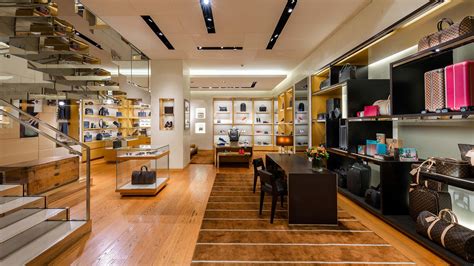 Recensioni su Louis Vuitton Padova a Padova Piazza Garibaldi 3